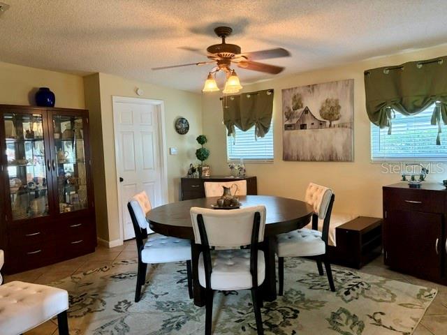 915 HARBOR HILL DR — photo 11