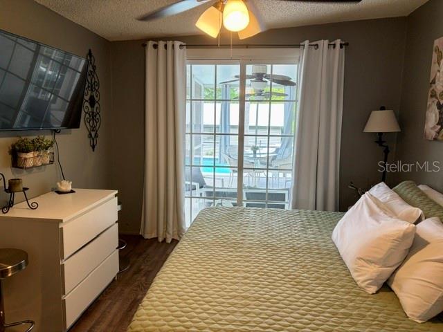 915 HARBOR HILL DR — photo 22