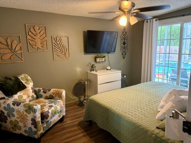 915 HARBOR HILL DR — photo 24
