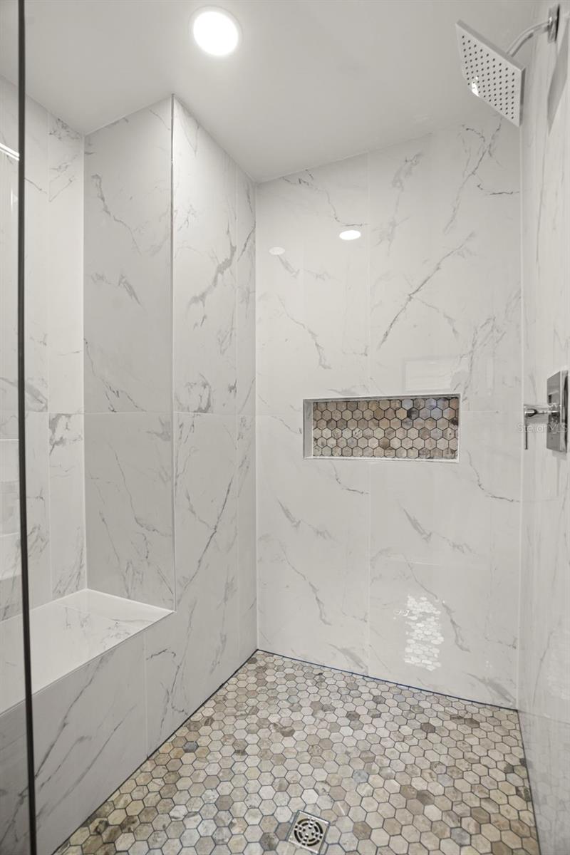 210 EDGEWOOD AVE — photo 36