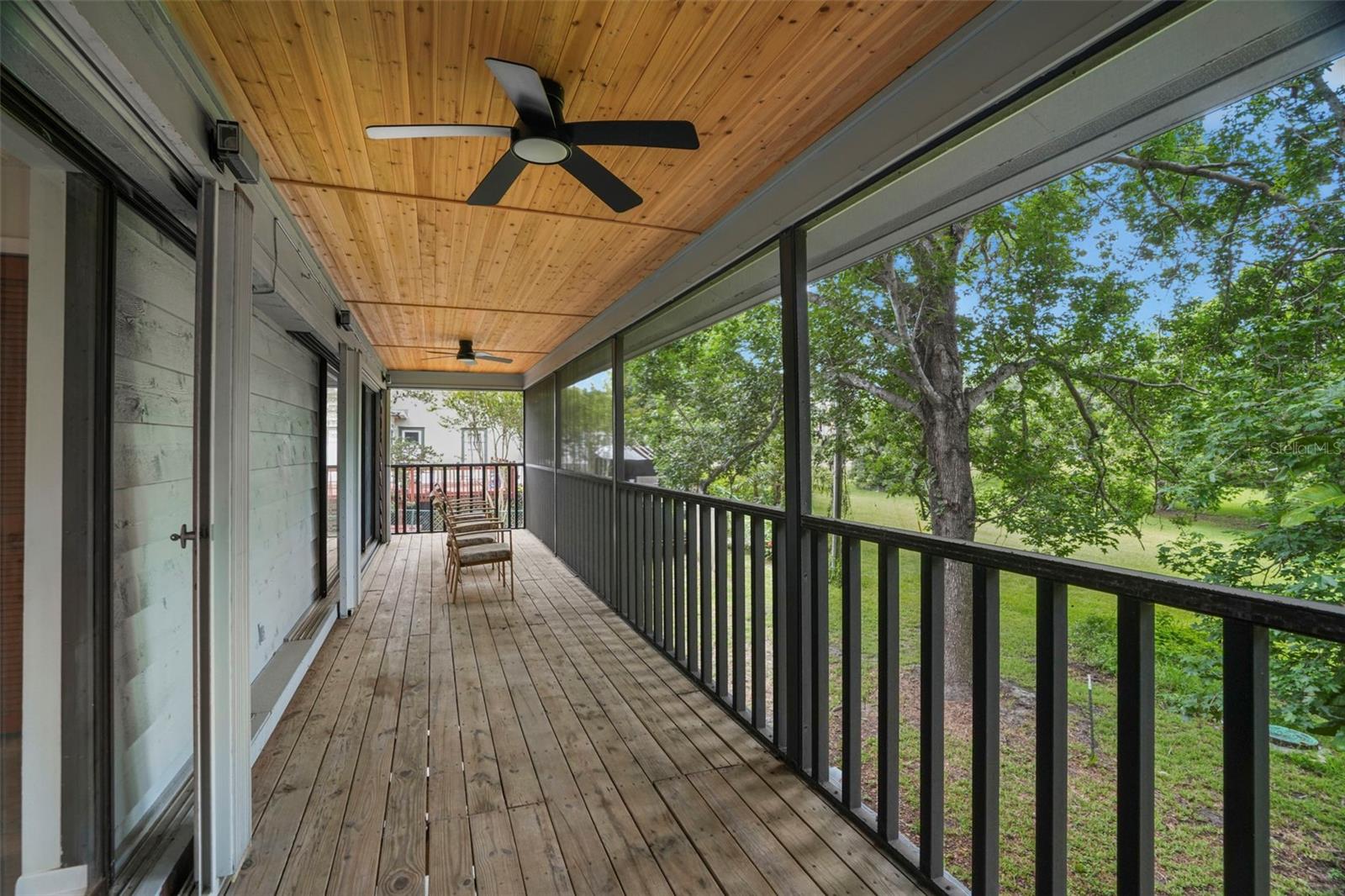 210 EDGEWOOD AVE — photo 40
