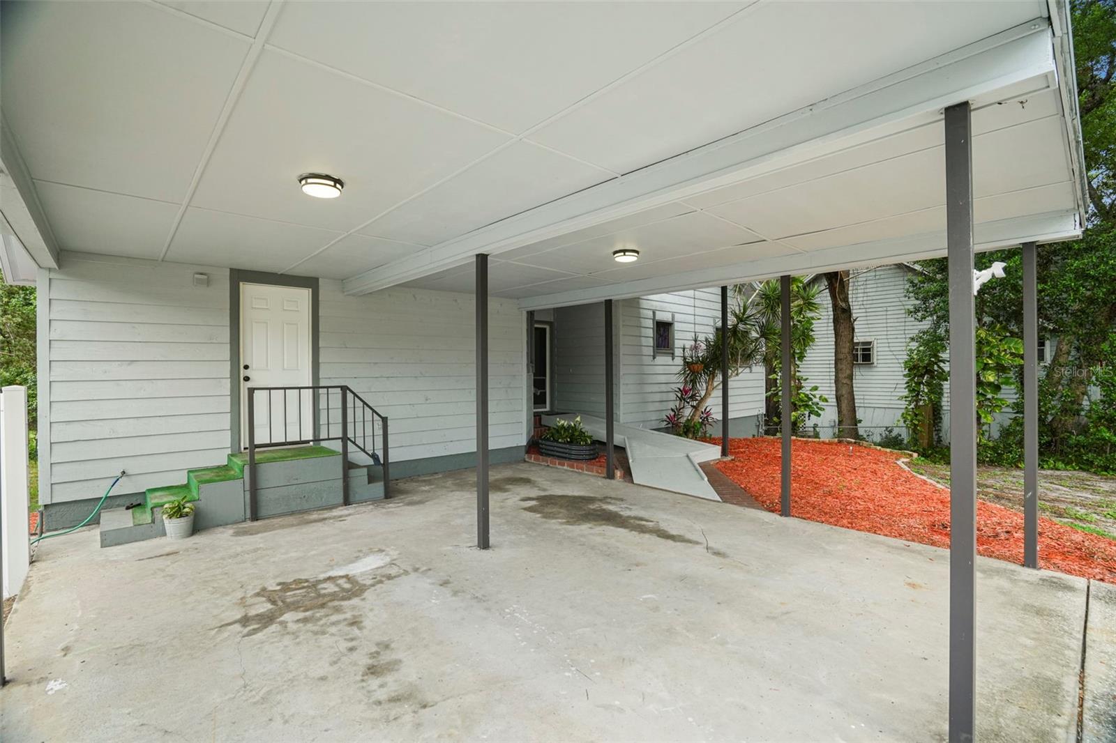 210 EDGEWOOD AVE — photo 47