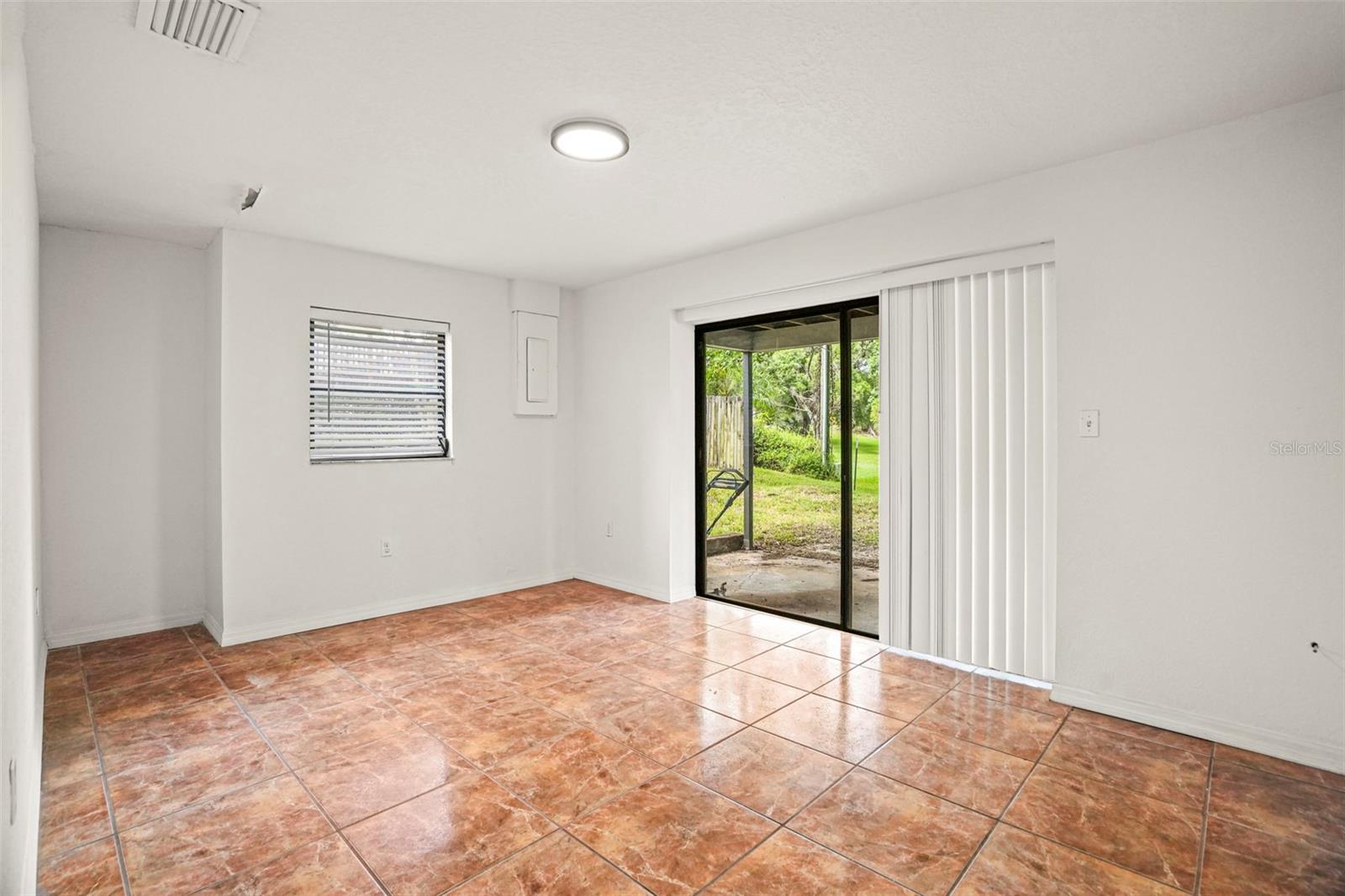 210 EDGEWOOD AVE — photo 32