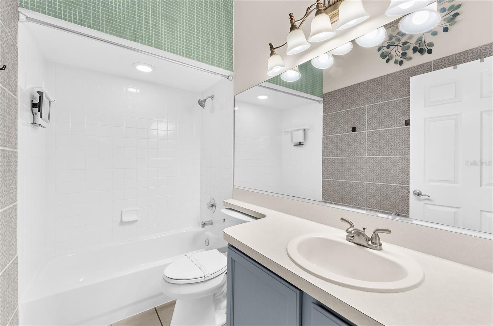 6462 GOLDEN LEAF CT — photo 28