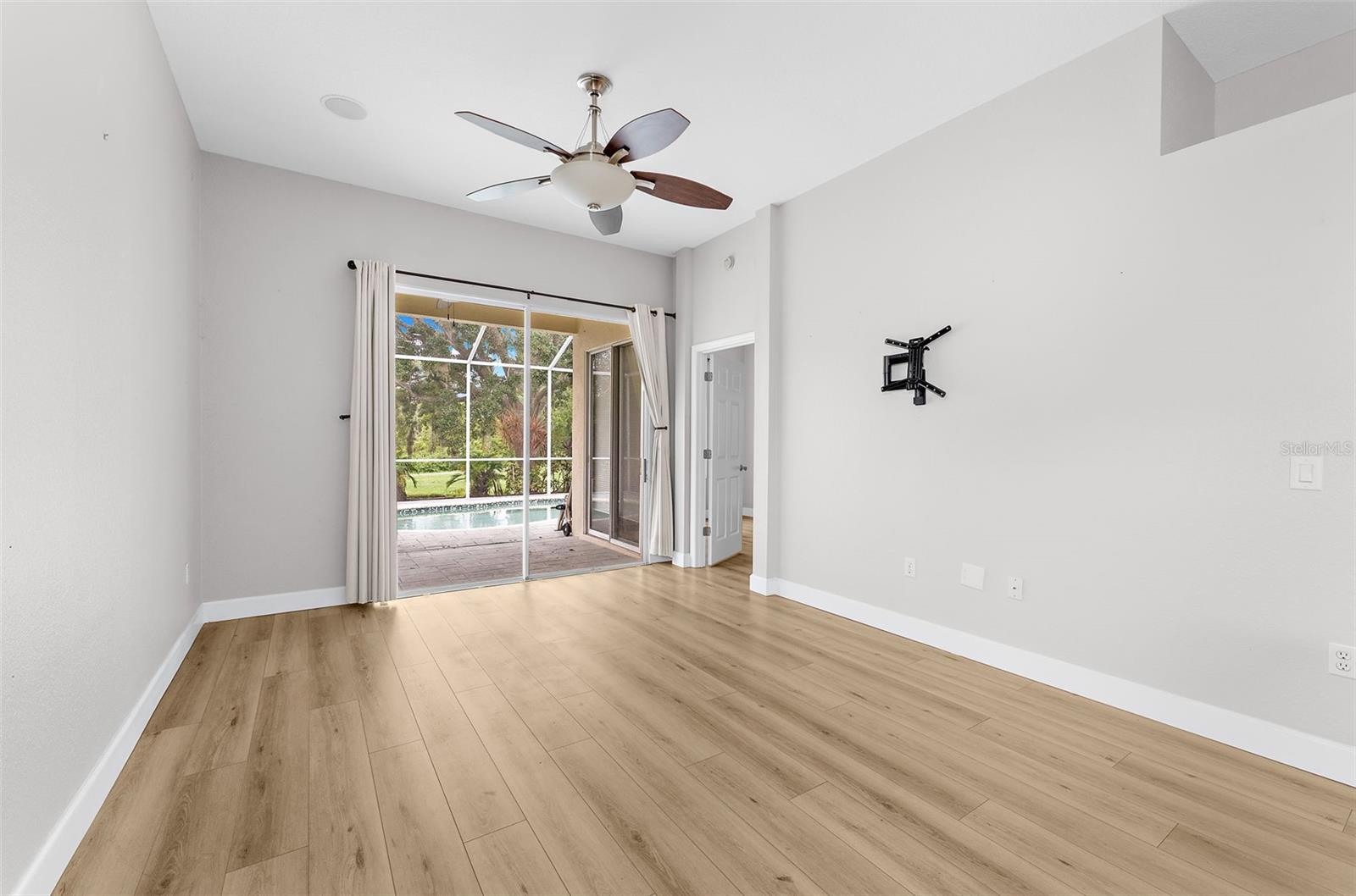 6462 GOLDEN LEAF CT — photo 16