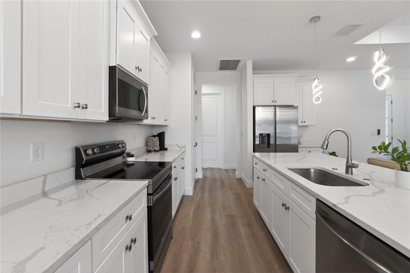 3090 QUARTER ST — photo 19