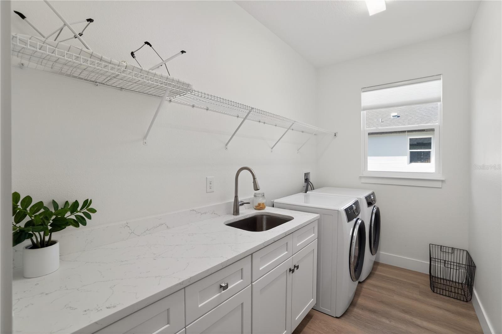 3090 QUARTER ST — photo 34
