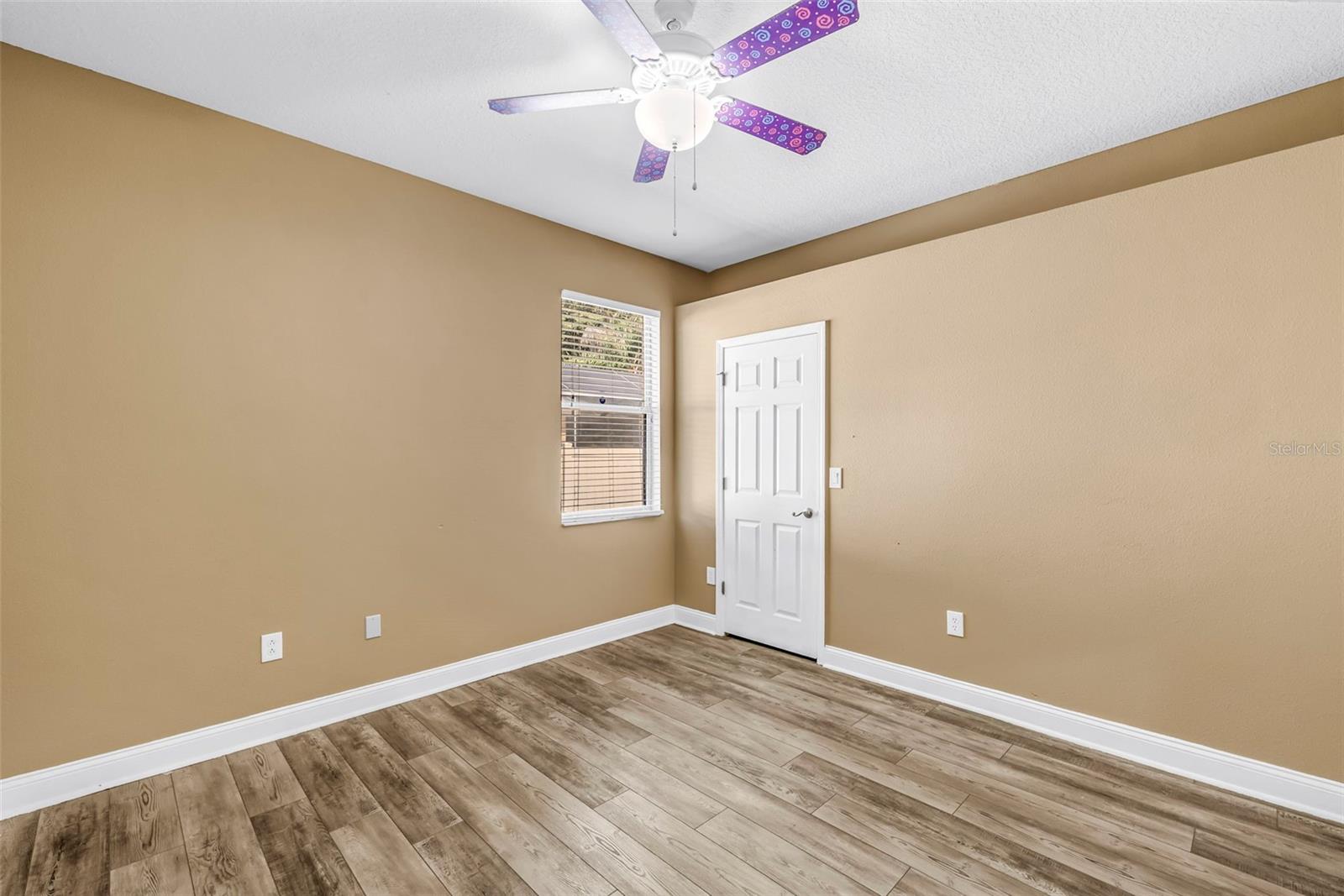 27405 SORA BLVD — photo 32