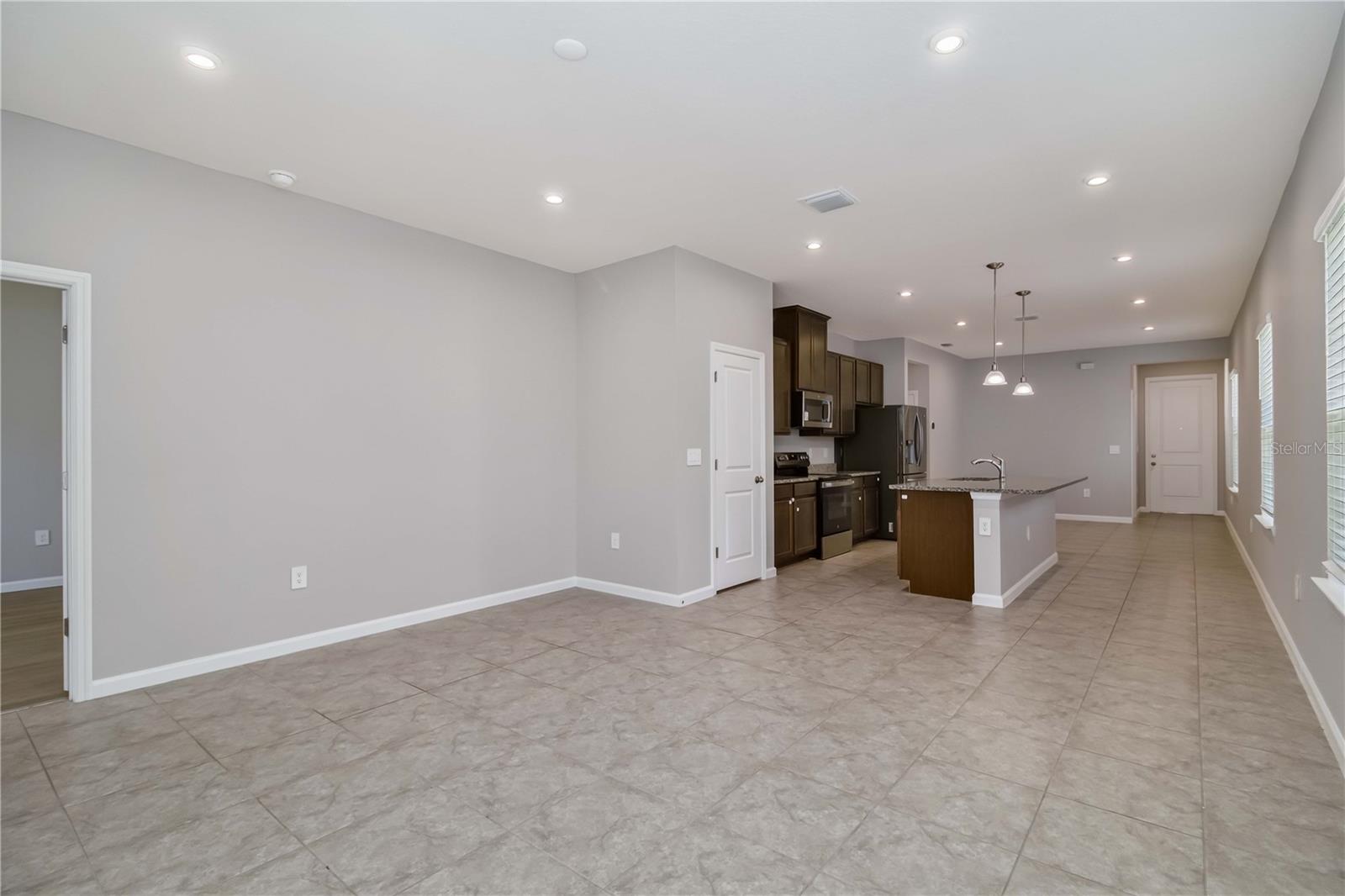 4525 PIPPIN LN — photo 14