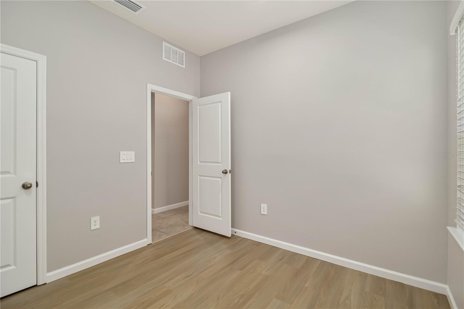 4525 PIPPIN LN — photo 23