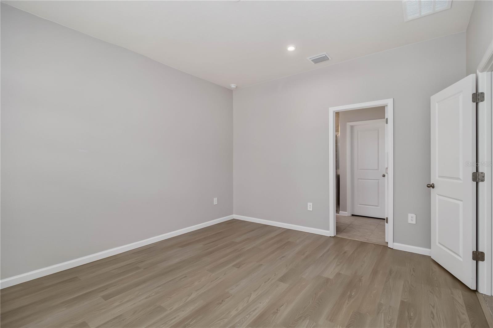 4525 PIPPIN LN — photo 16