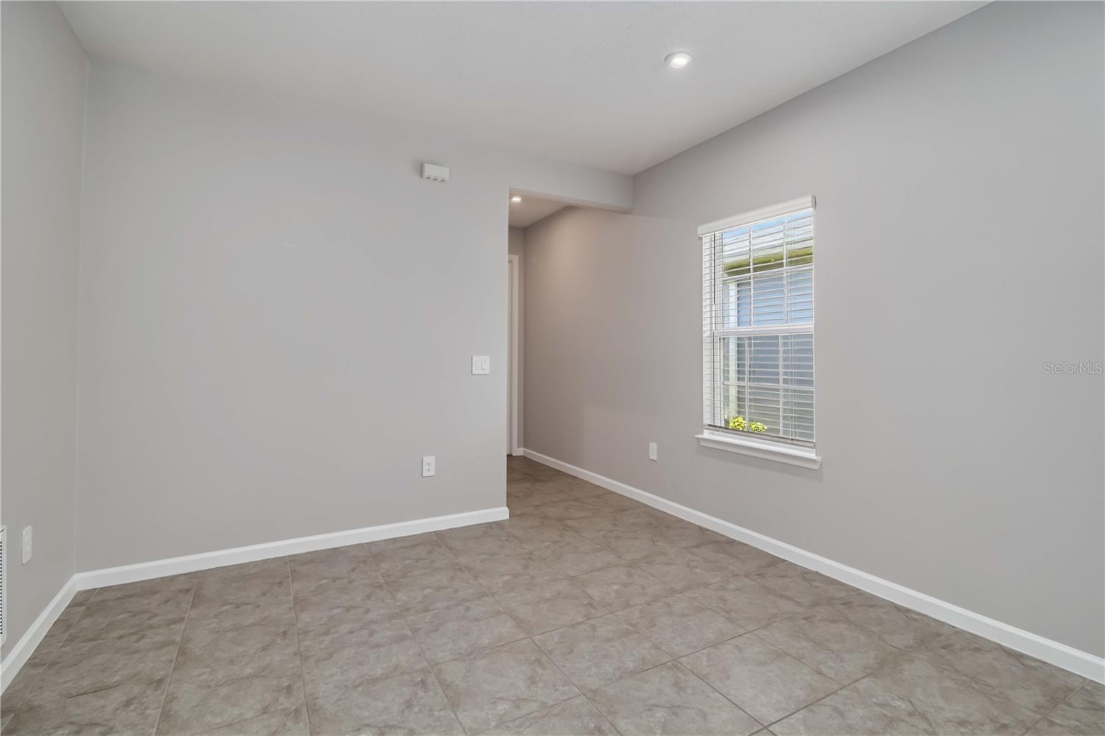 4525 PIPPIN LN — photo 9