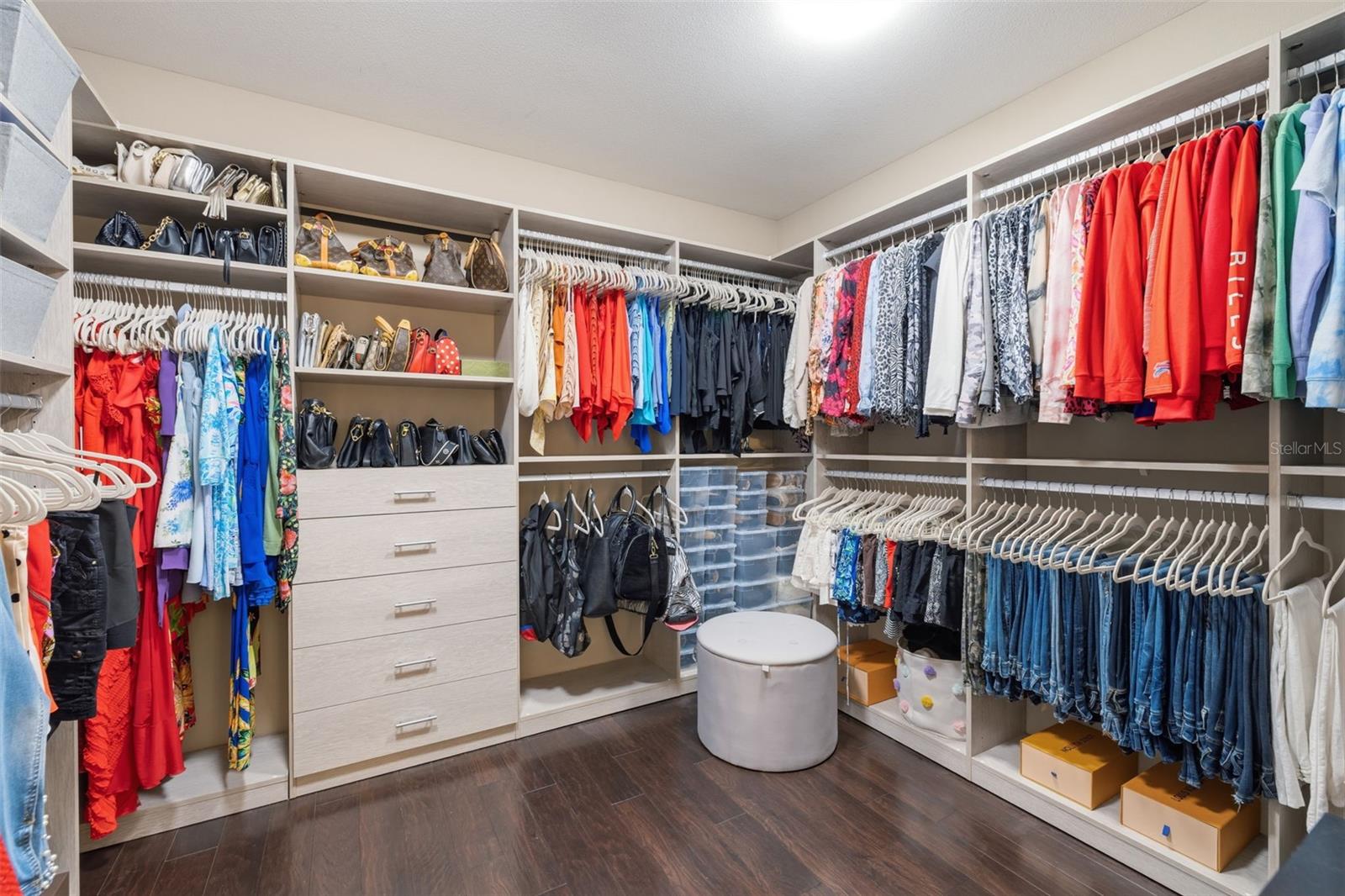 14231 AVON FARMS DR — photo 35