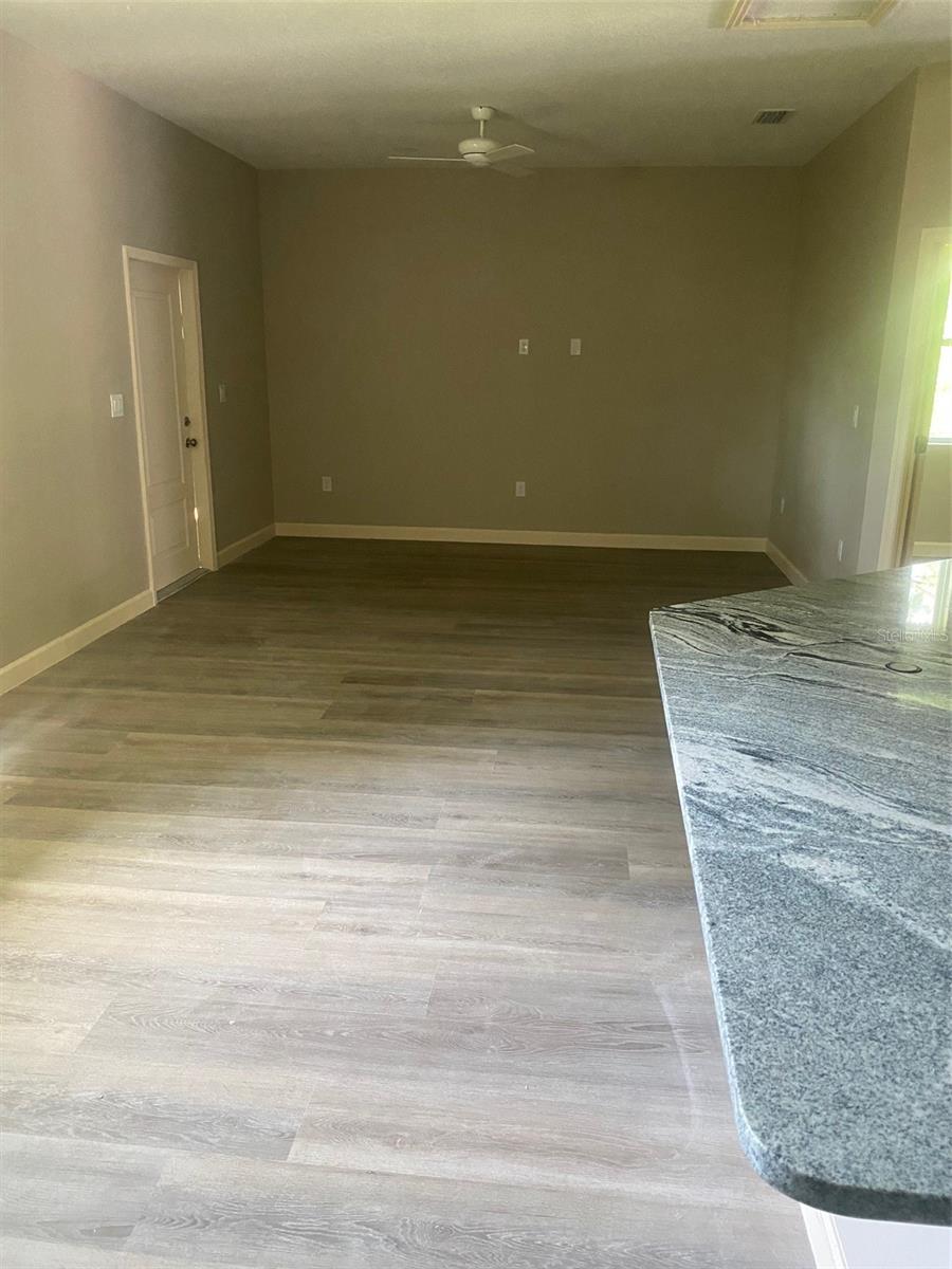14910 LAURIE LN — photo 5
