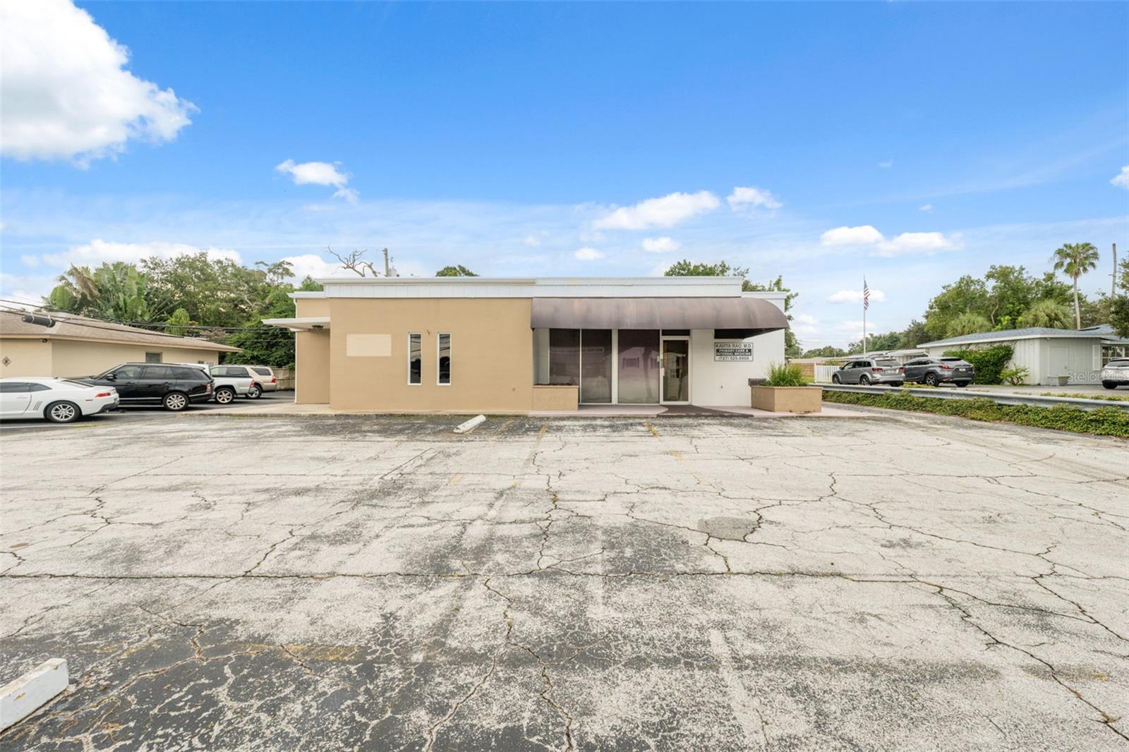2101 INDIAN ROCKS RD S — photo 2