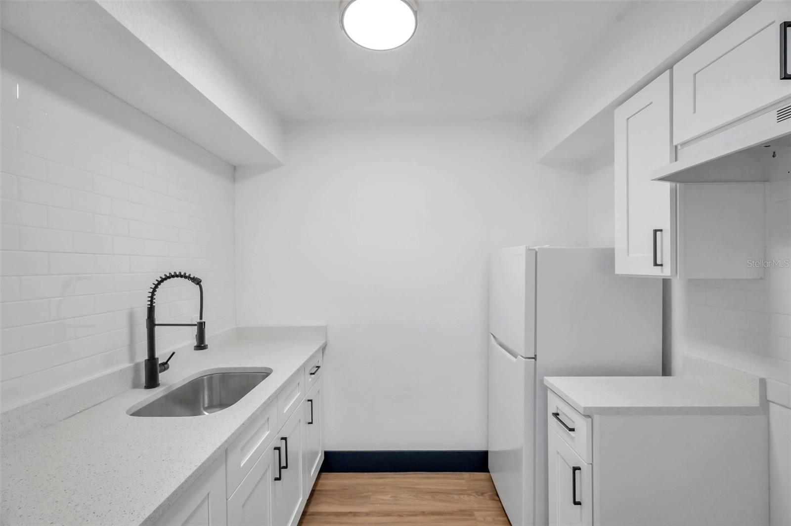 2366 SHELLEY ST #10 — photo 10