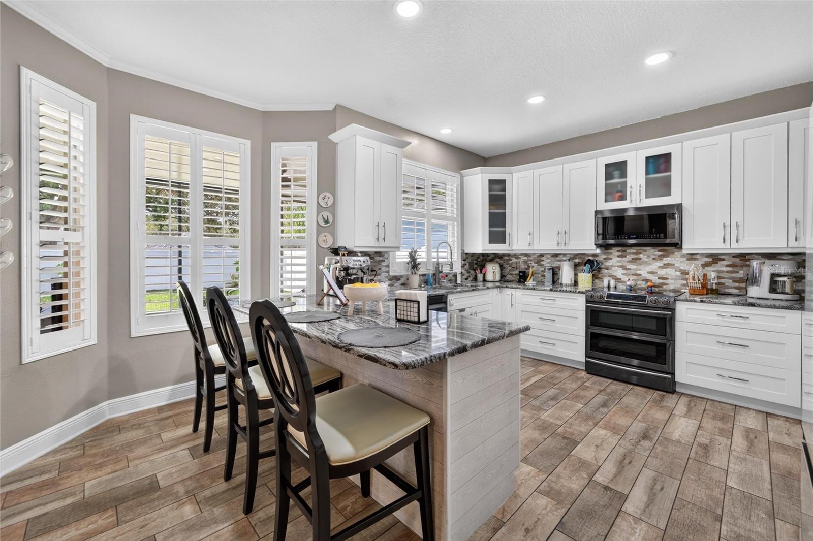 11405 VILLAGE BROOK DR — photo 28