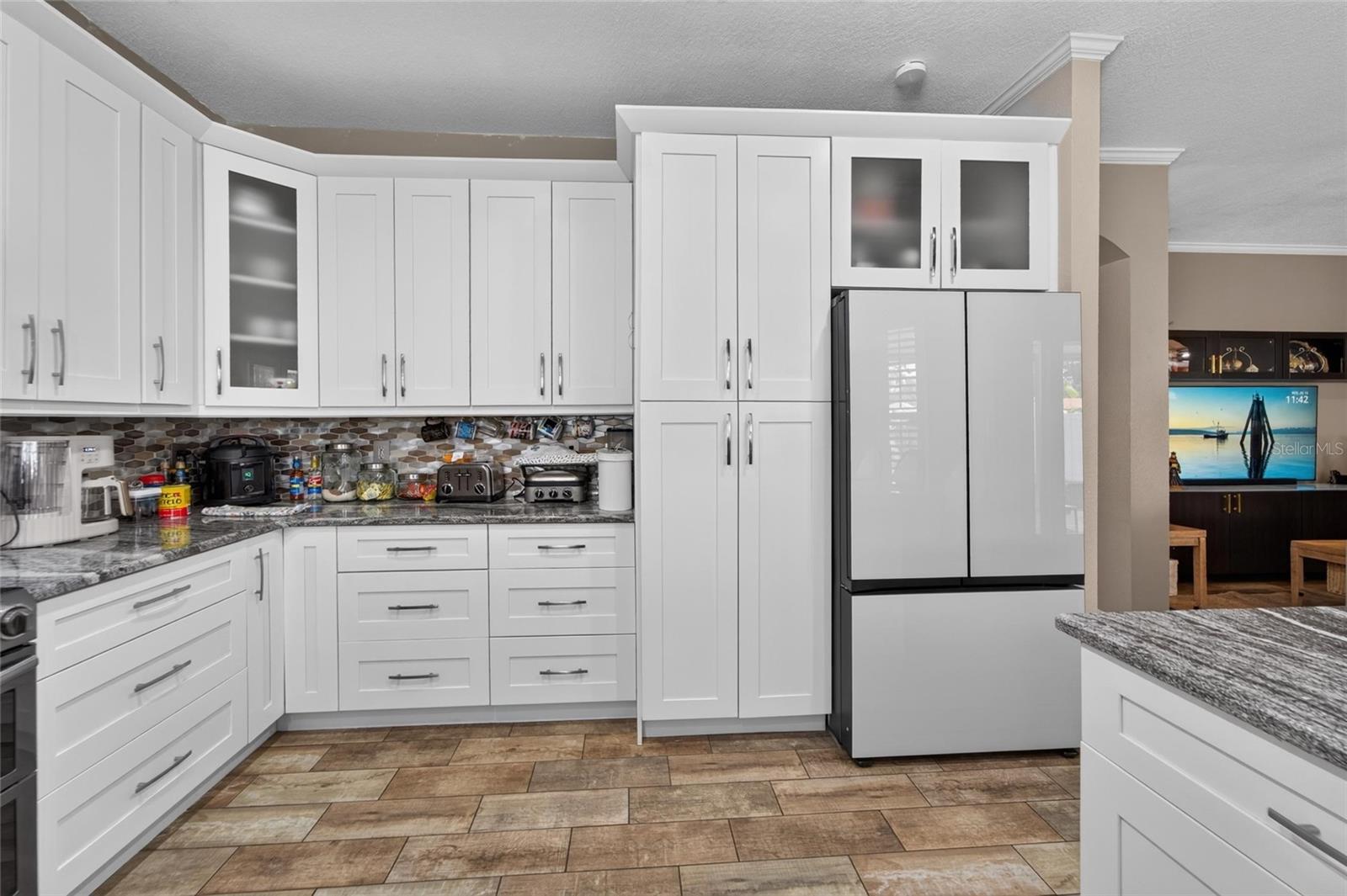 11405 VILLAGE BROOK DR — photo 33