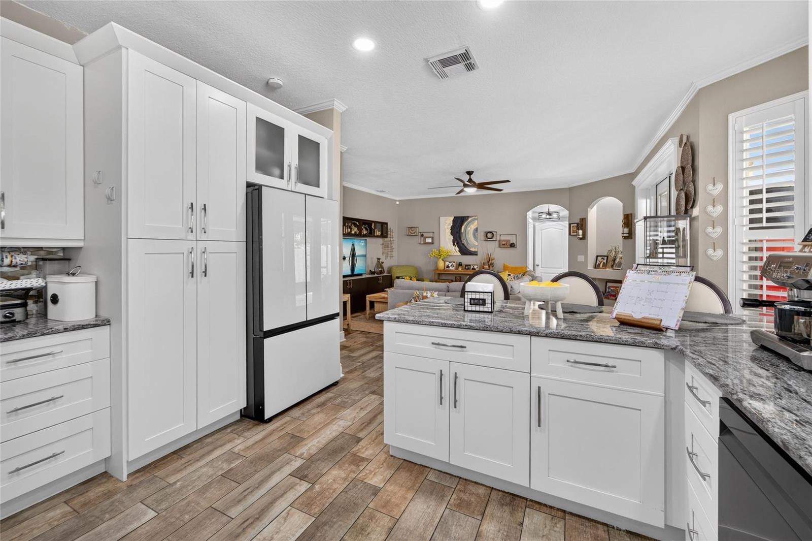 11405 VILLAGE BROOK DR — photo 32