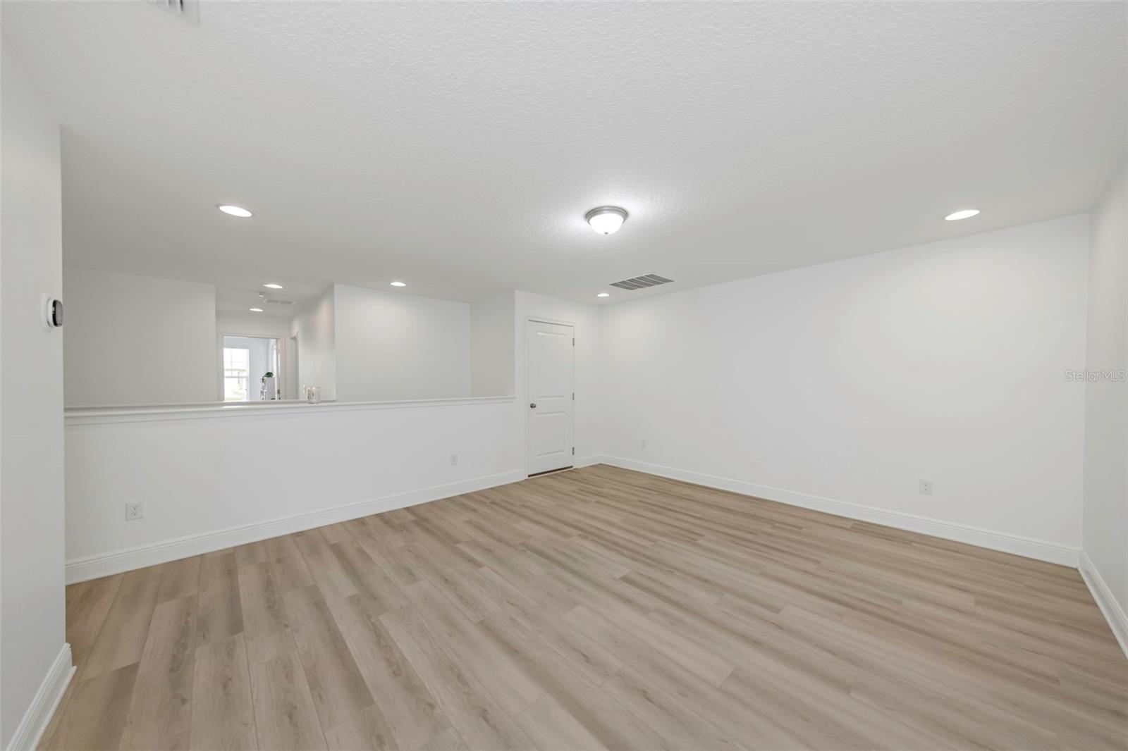 14203 DAMSELFLY DR — photo 32