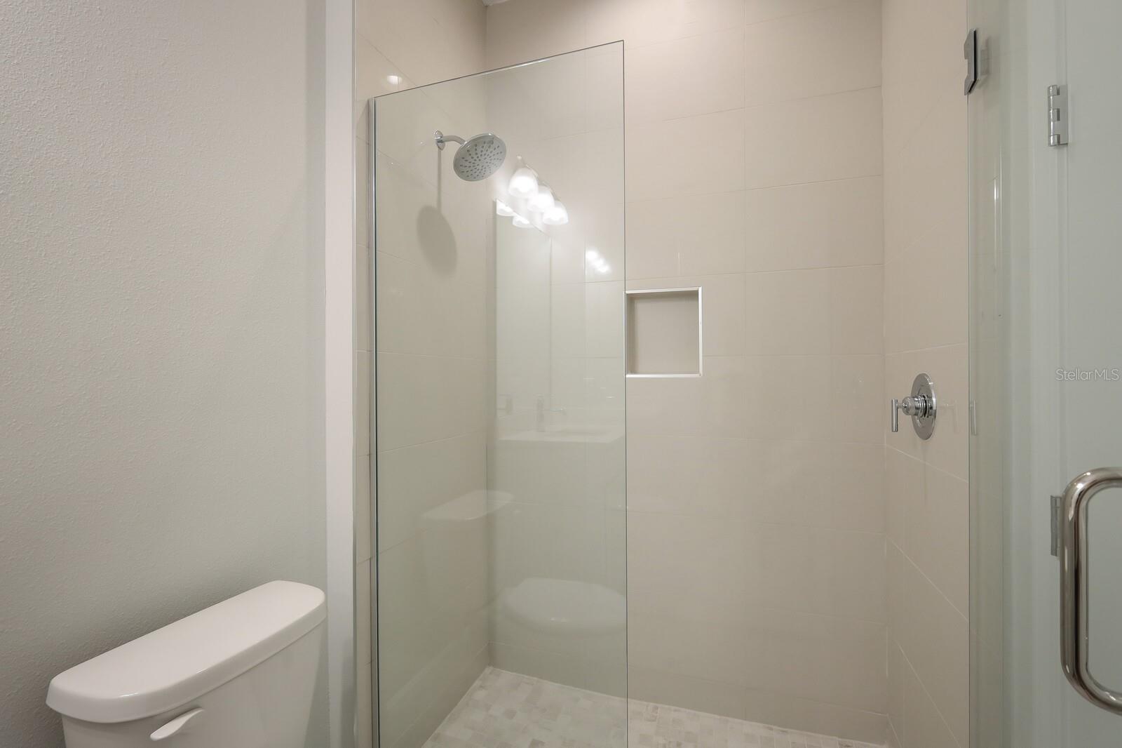 10748 KLEE AVE — photo 18