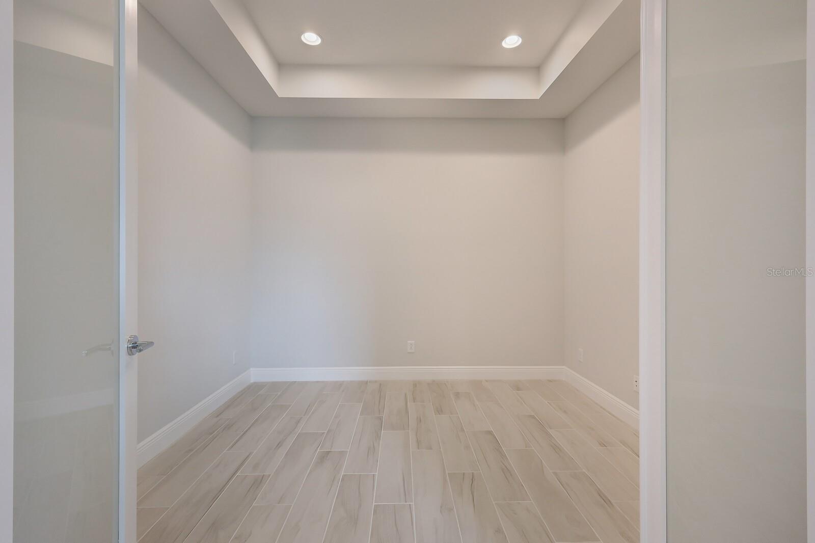 10748 KLEE AVE — photo 10