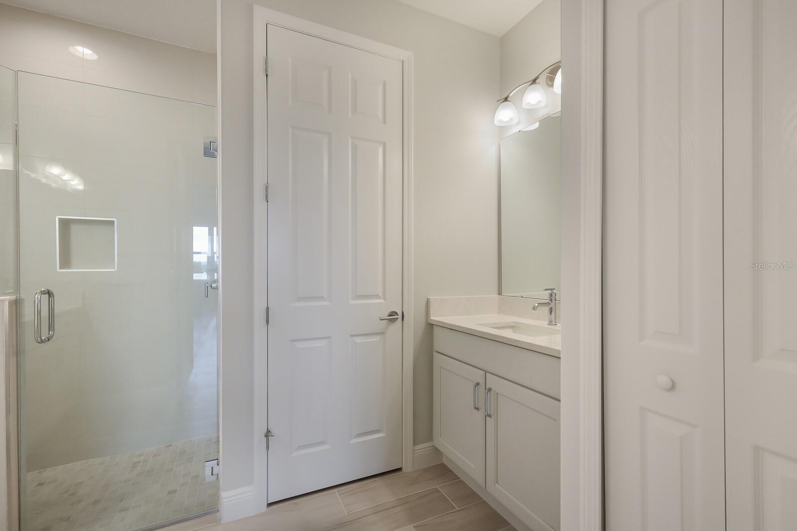 10748 KLEE AVE — photo 13