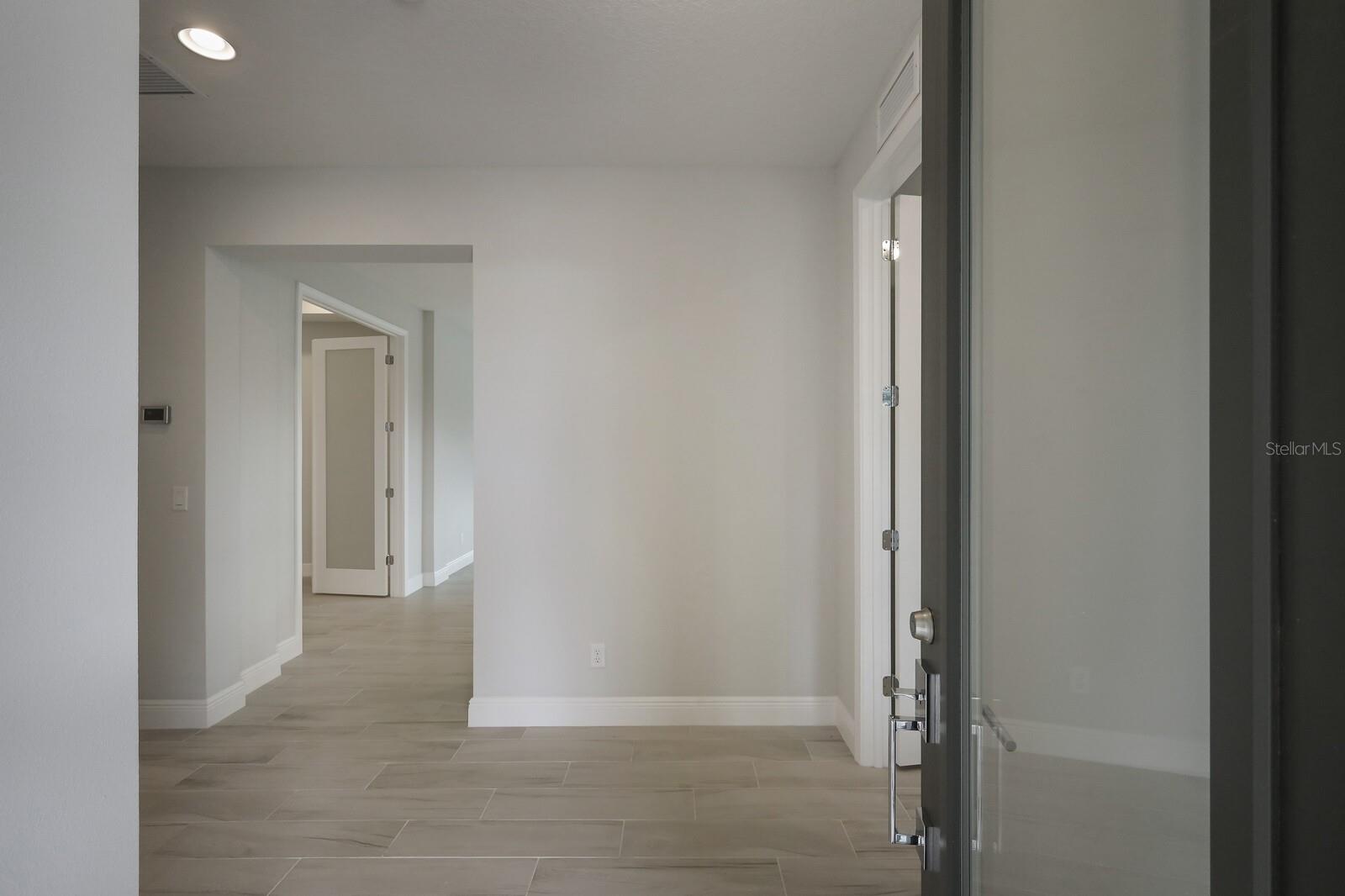 10748 KLEE AVE — photo 4