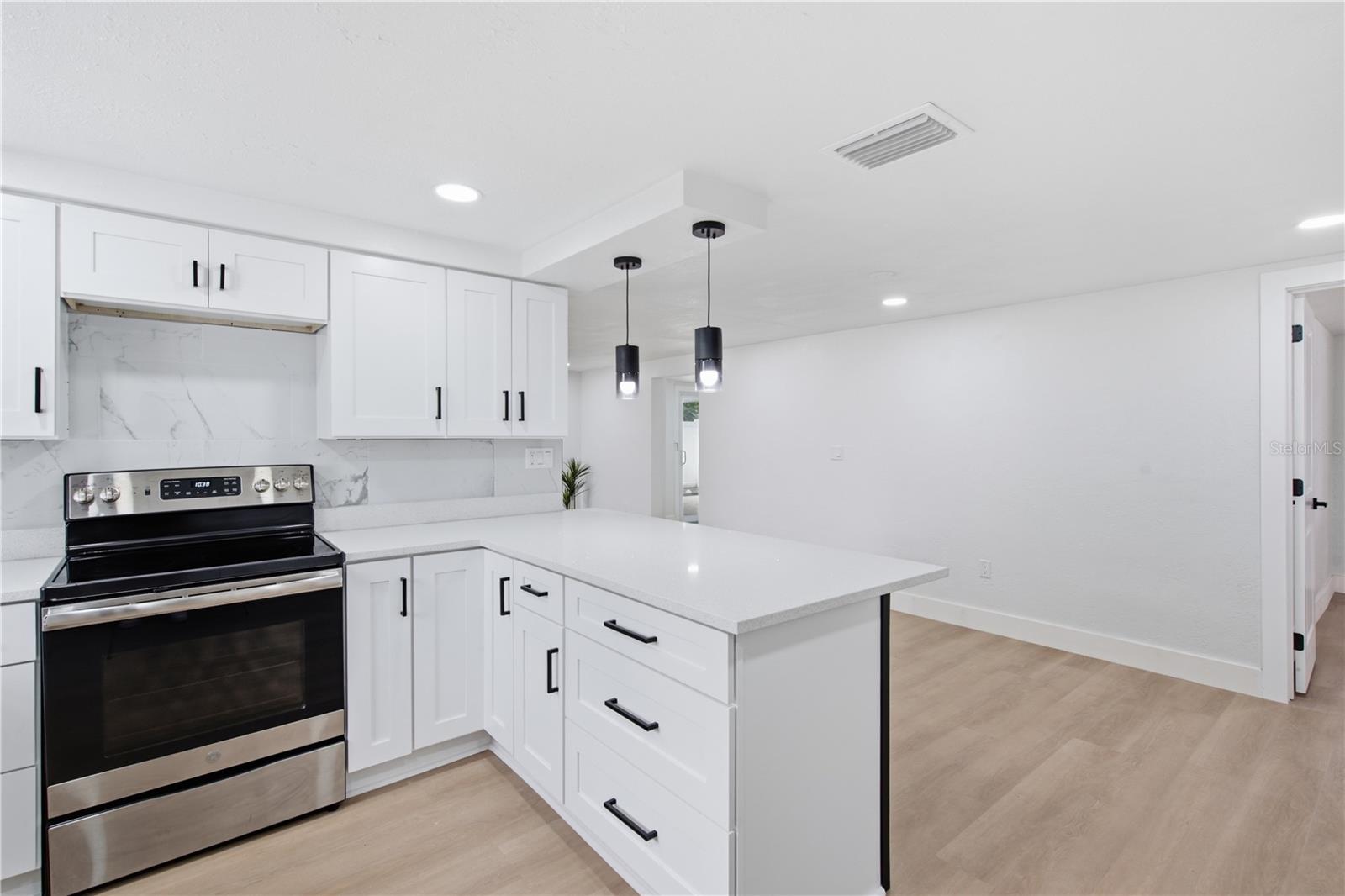7811 TYSON DR — photo 21