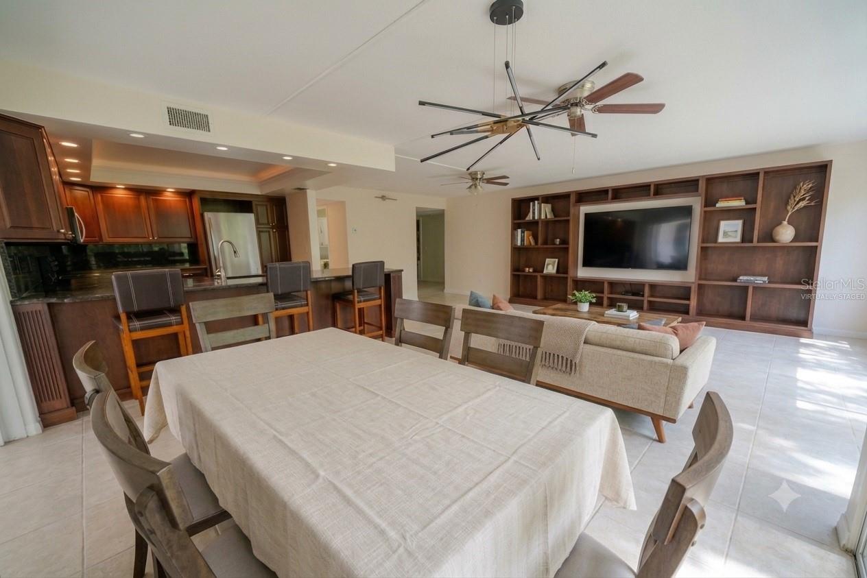 225 COUNTRY CLUB DR #D142 — photo 9
