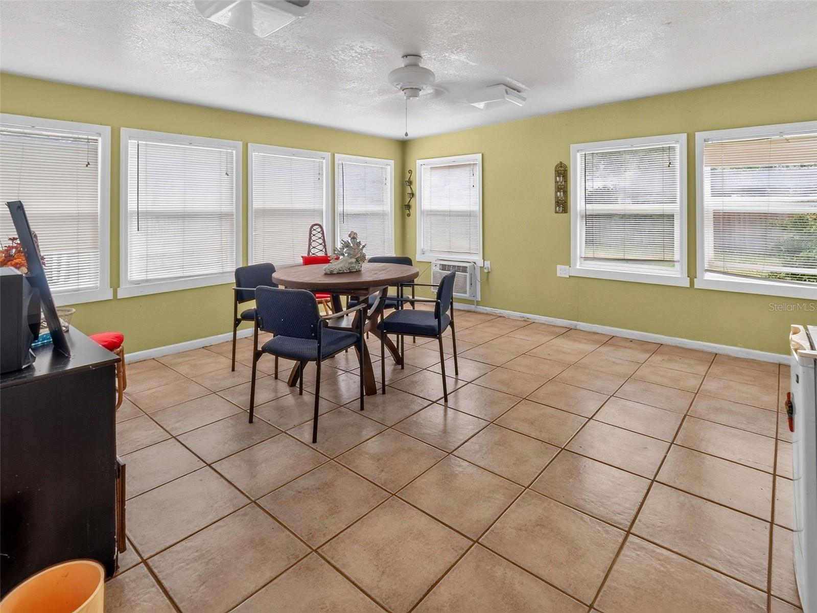 8516 TWIN LAKE BLVD — photo 37