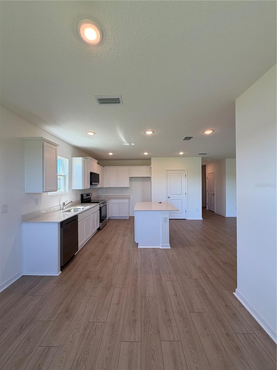 12922 RED DEER PL — photo 10
