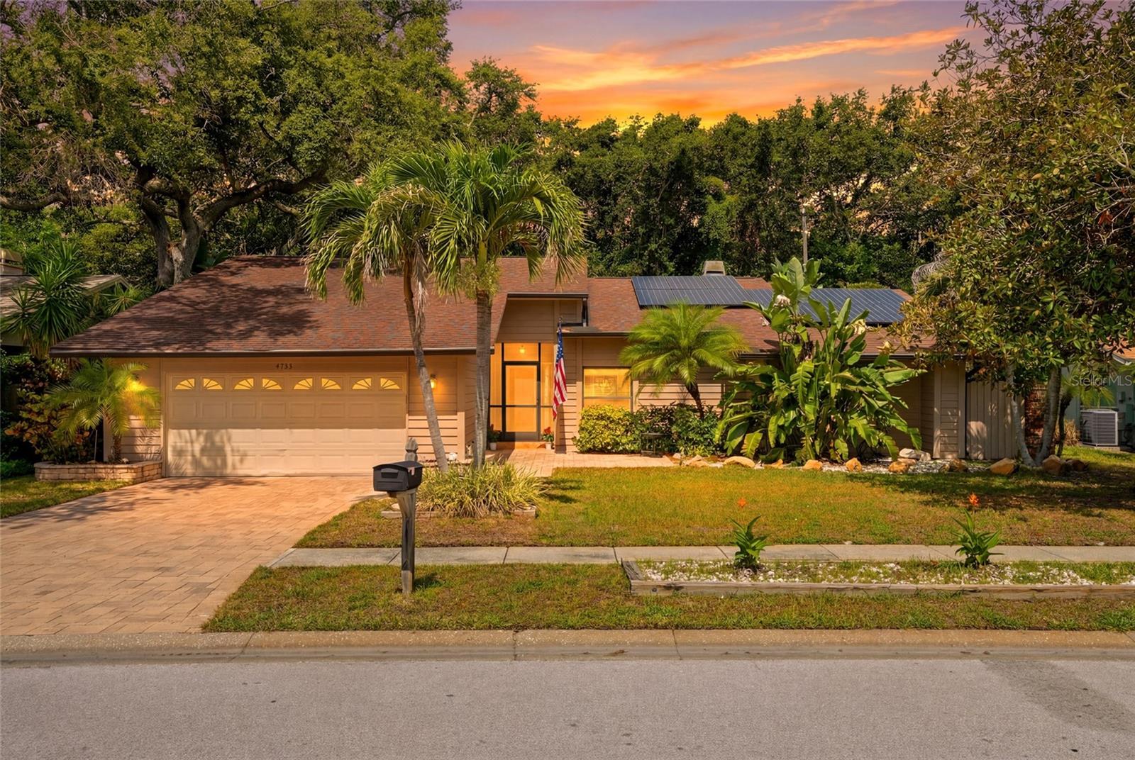 4733 LAKE VALENCIA BLVD W — photo 2