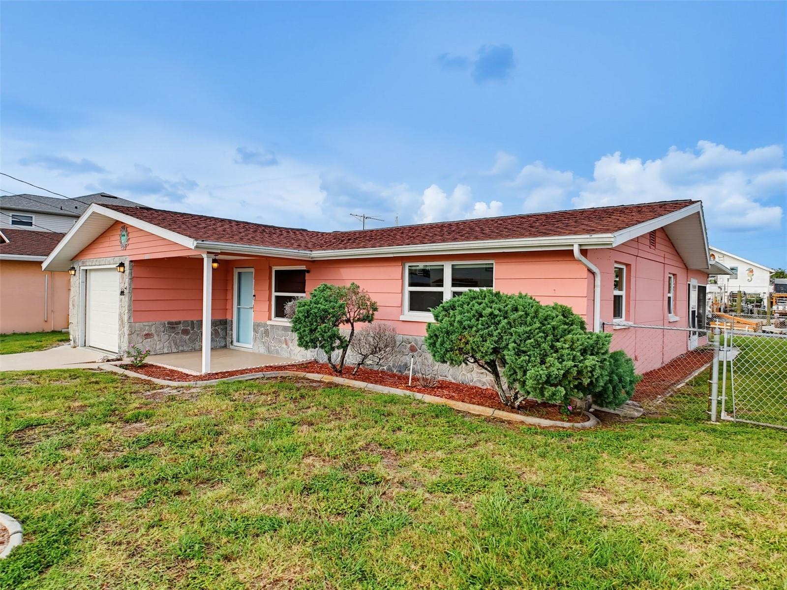 13530 MARIA DR — photo 6