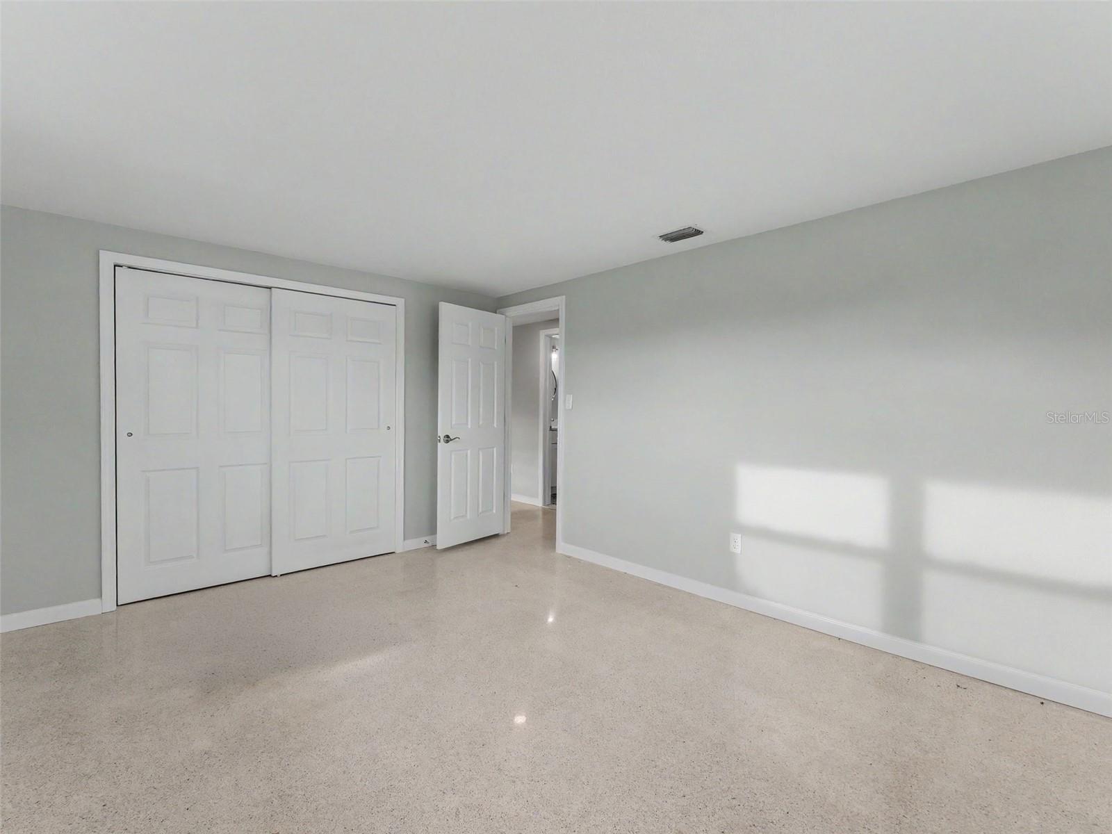 13530 MARIA DR — photo 33
