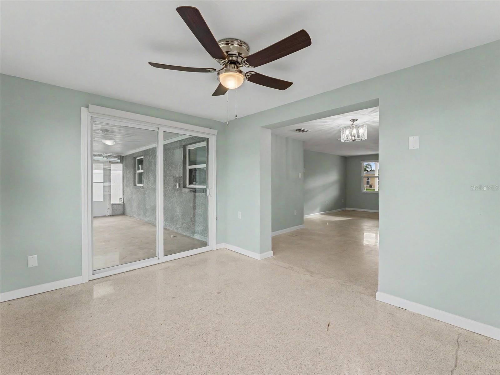 13530 MARIA DR — photo 40