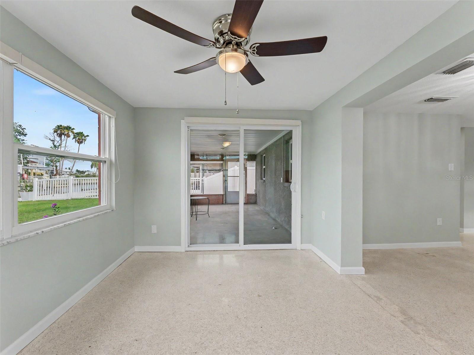 13530 MARIA DR — photo 39