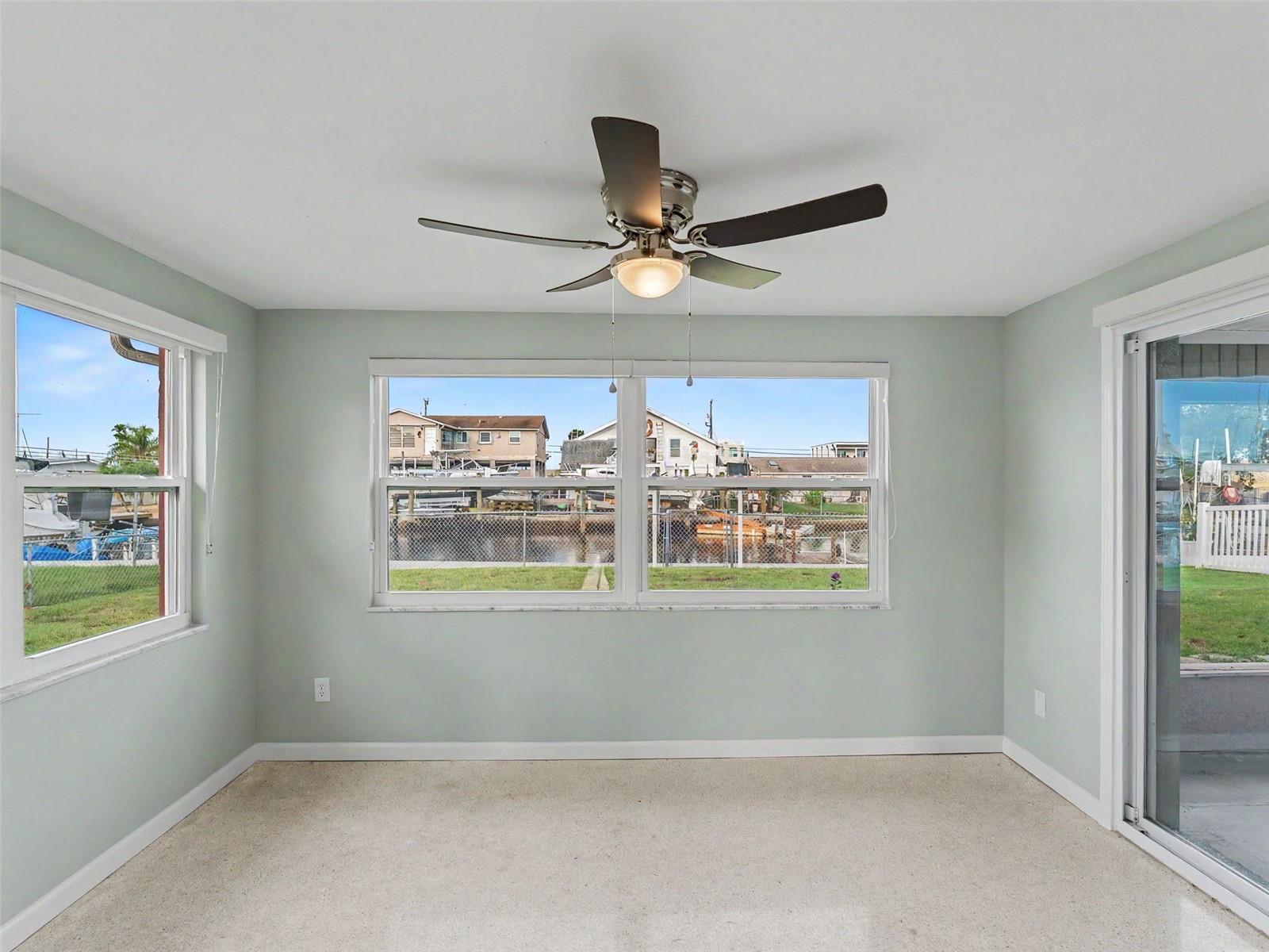 13530 MARIA DR — photo 37
