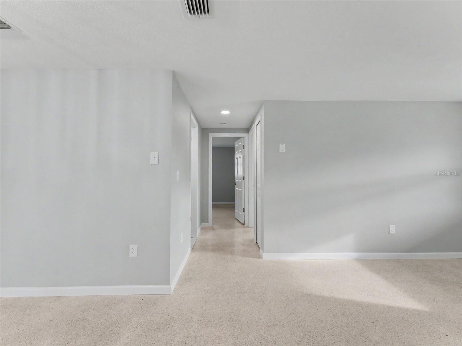 13530 MARIA DR — photo 23
