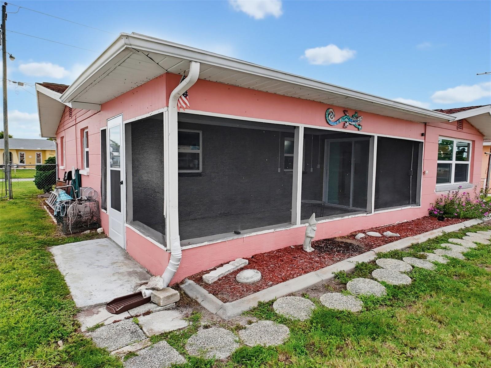 13530 MARIA DR — photo 45