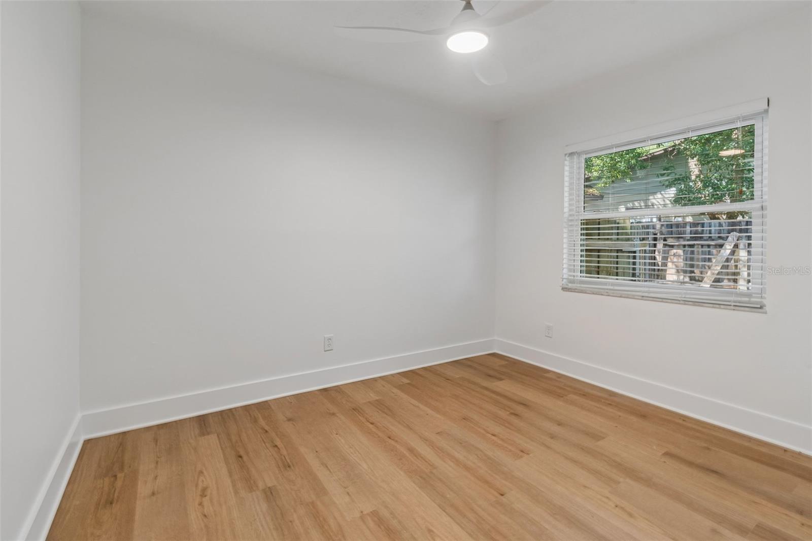 16205 SAWGRASS CIR — photo 17