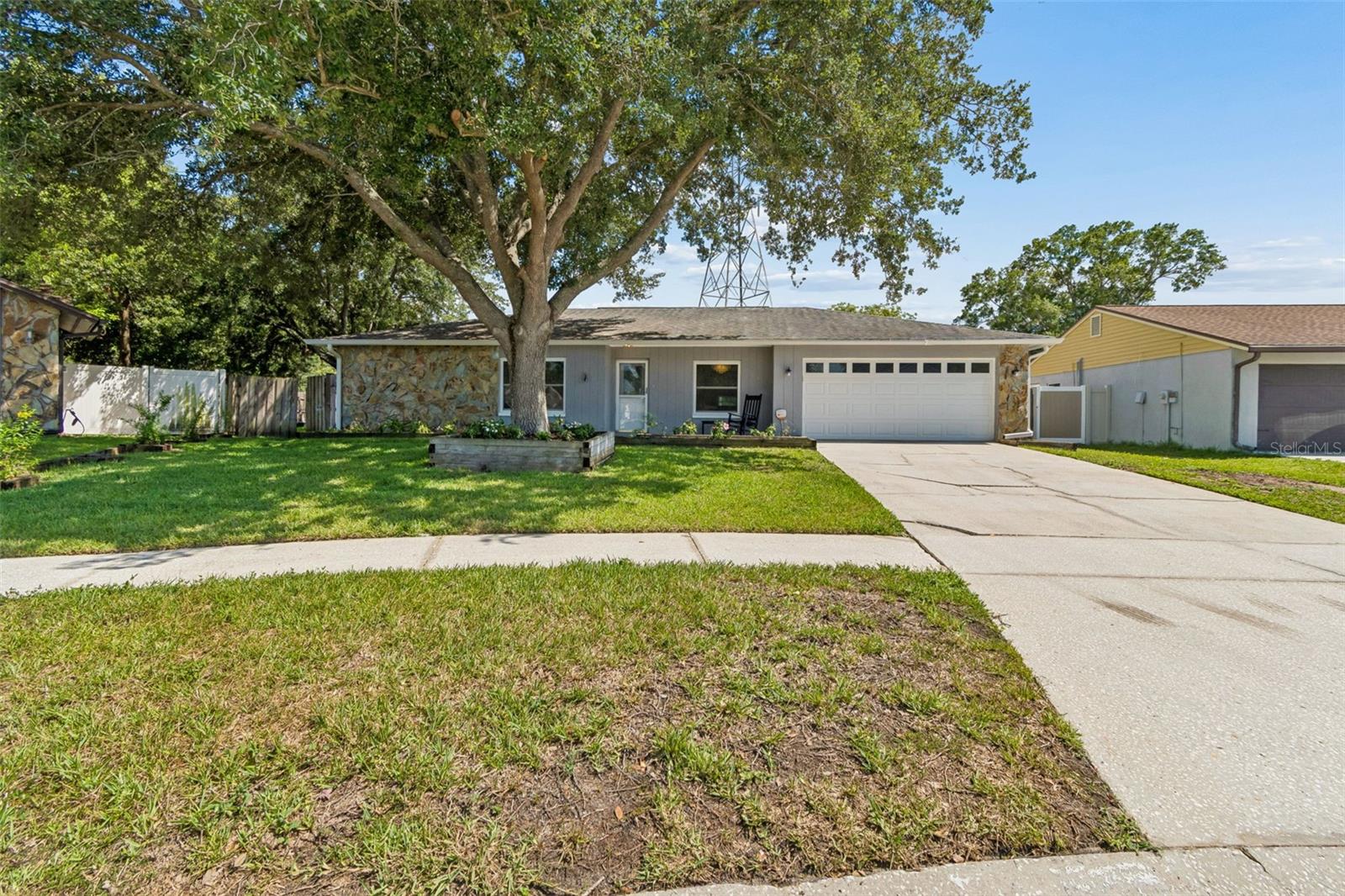 16205 SAWGRASS CIR — photo 3