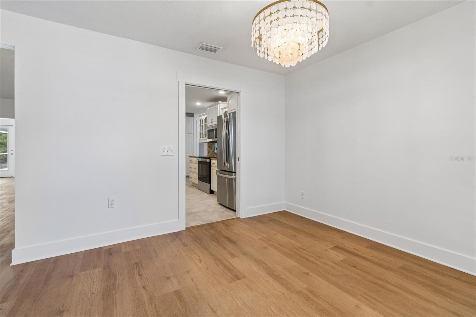 16205 SAWGRASS CIR — photo 9