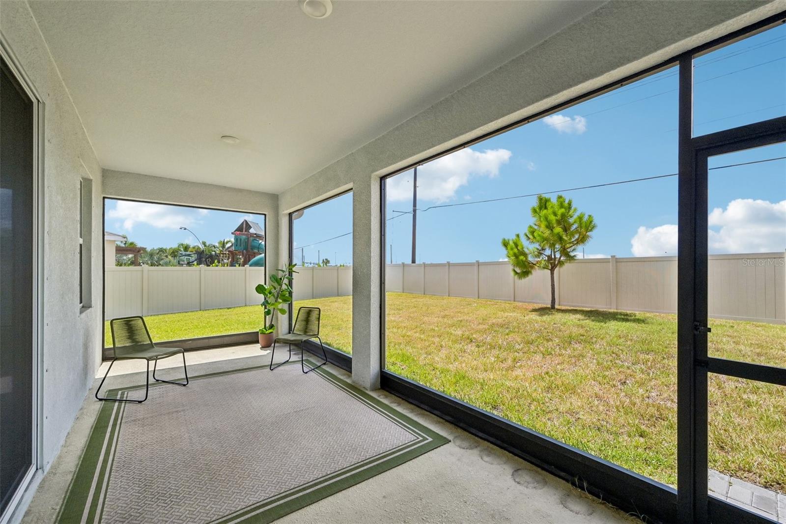 178 MANGROVE MANOR DR — photo 31