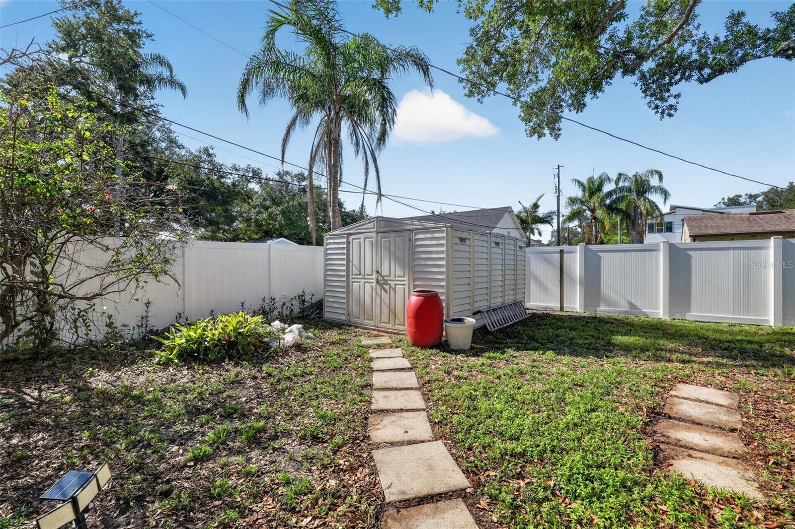 4204 S RENELLIE DR — photo 40