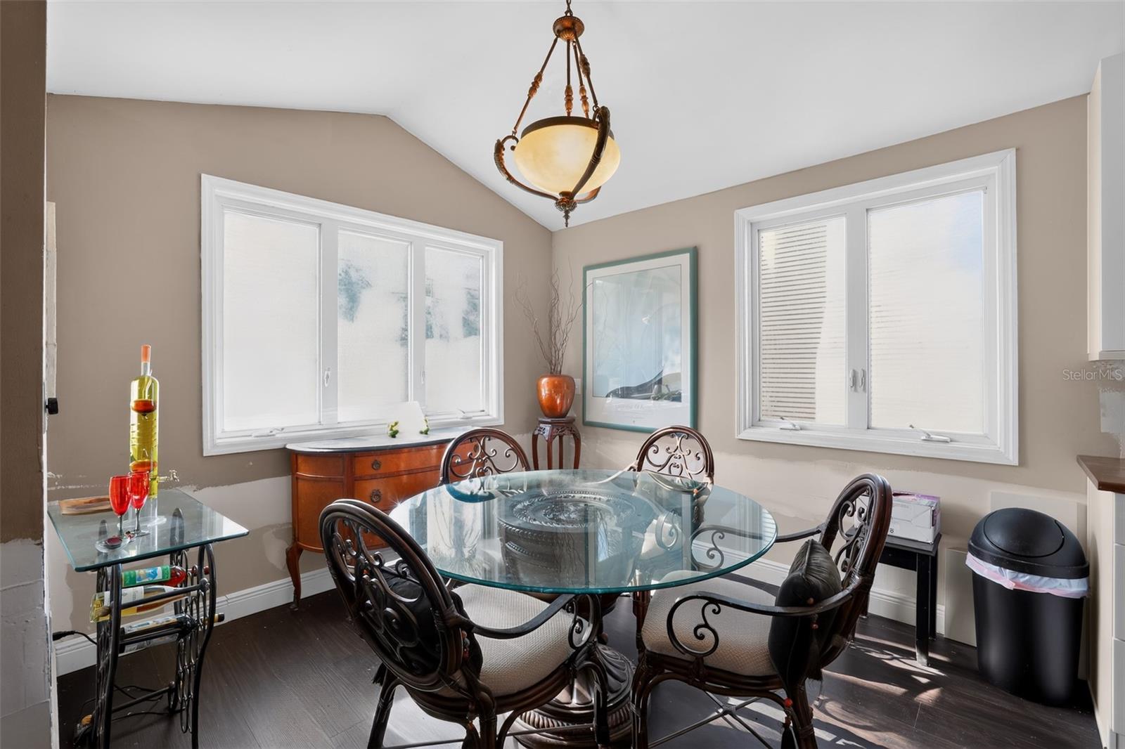 4204 S RENELLIE DR — photo 17