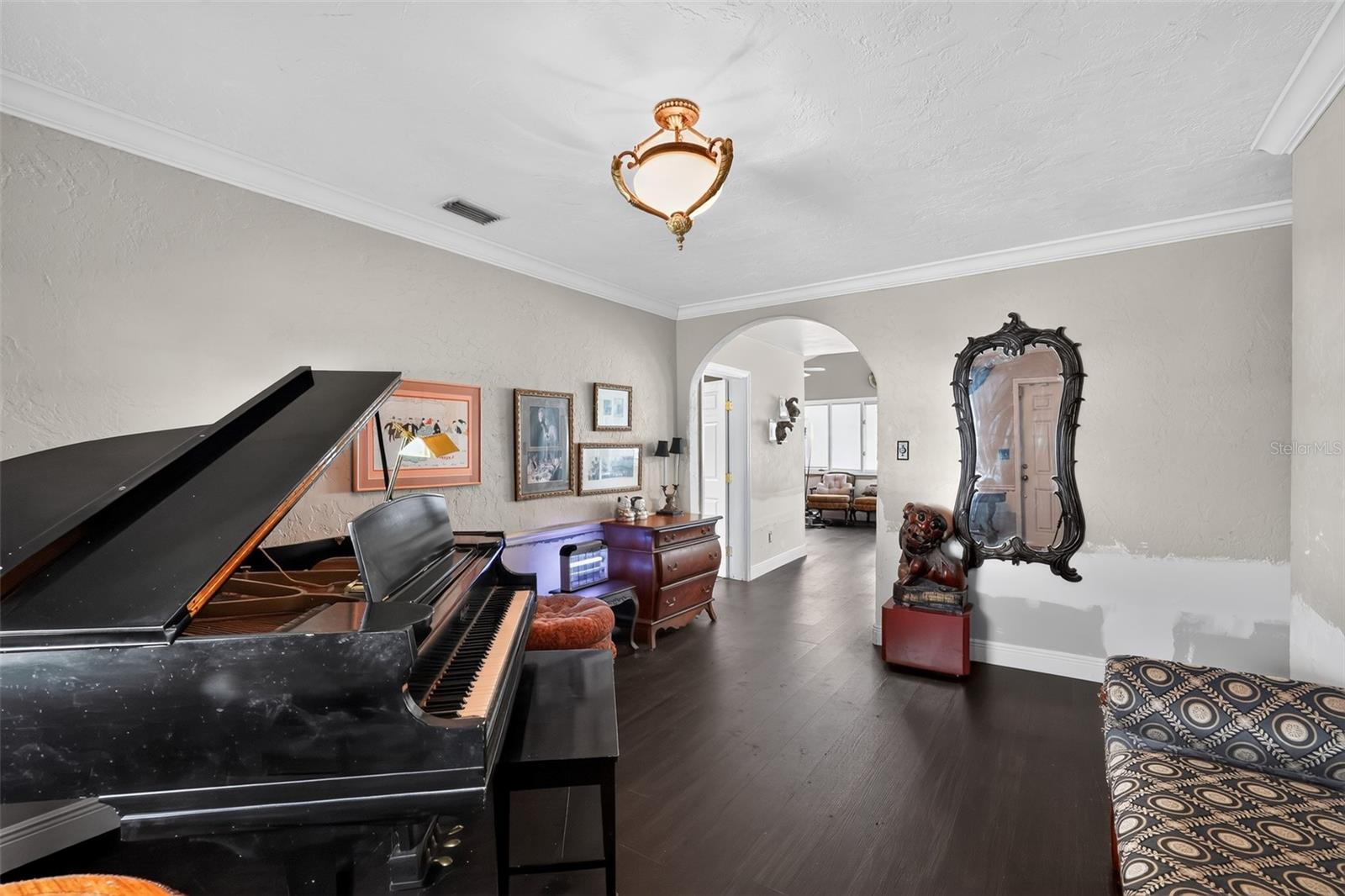 4204 S RENELLIE DR — photo 9
