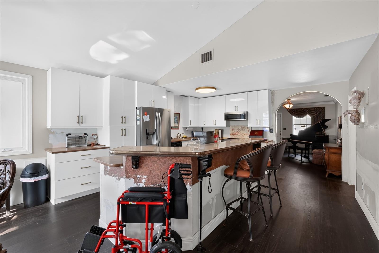 4204 S RENELLIE DR — photo 13