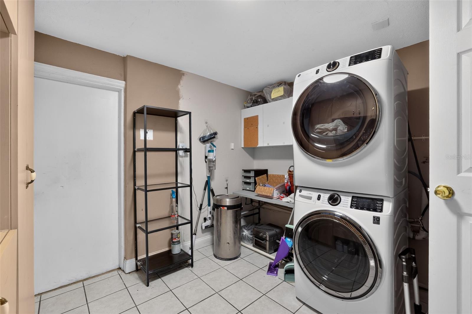 4204 S RENELLIE DR — photo 34