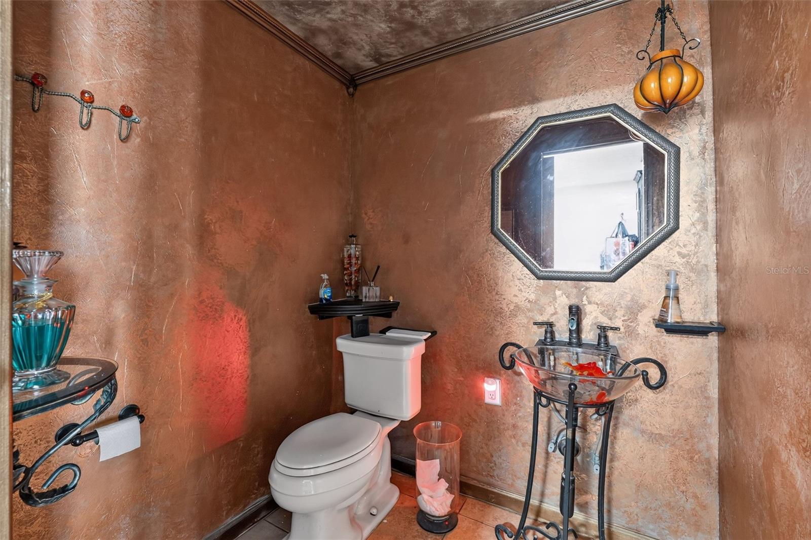 4204 S RENELLIE DR — photo 33